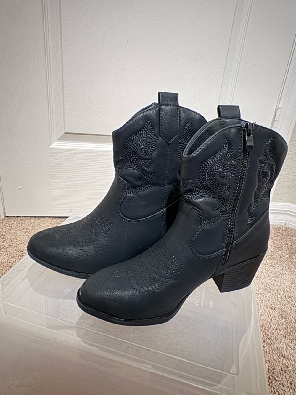 Global Win Black Embroidered Western Ankle Boots